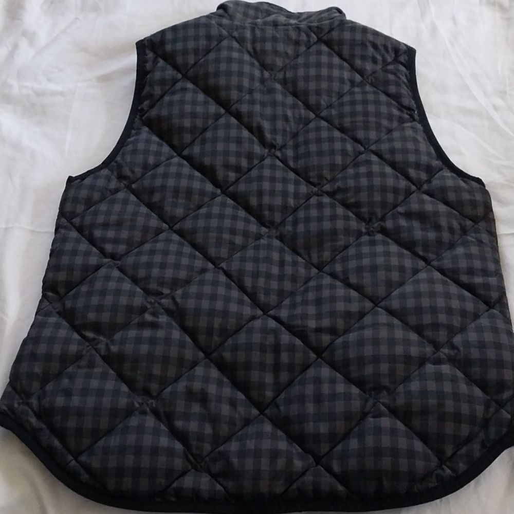 J. CREW Factory quilted zip up puffer vest size S - Picture 4 of 4